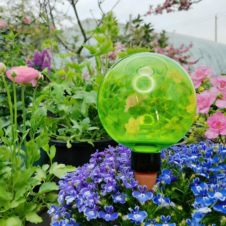 Self-Watering Planter - 3 szt. Duże plastikowe kule do
